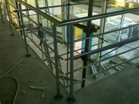 Geländer, Treppen, Tore Inox