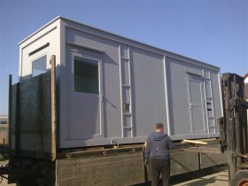 Structures & containers