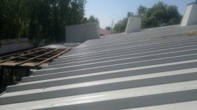 Roof trapezoidal sheet metal