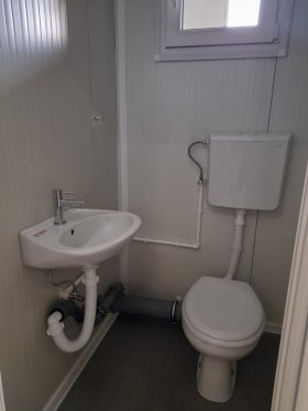 Kontejner wc